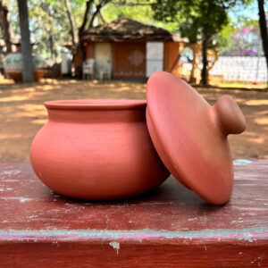 Traditional Terracotta Cooking Pot with Lid – 7 Inch | Handcrafted Earthen Clay Pot