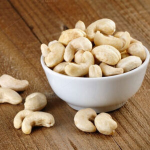 Premium Regular Cashew Nuts – Medium Whole Kernels